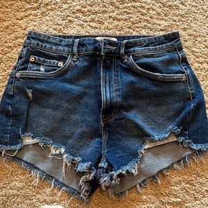 Zara TRF High Rise- Curved shorts